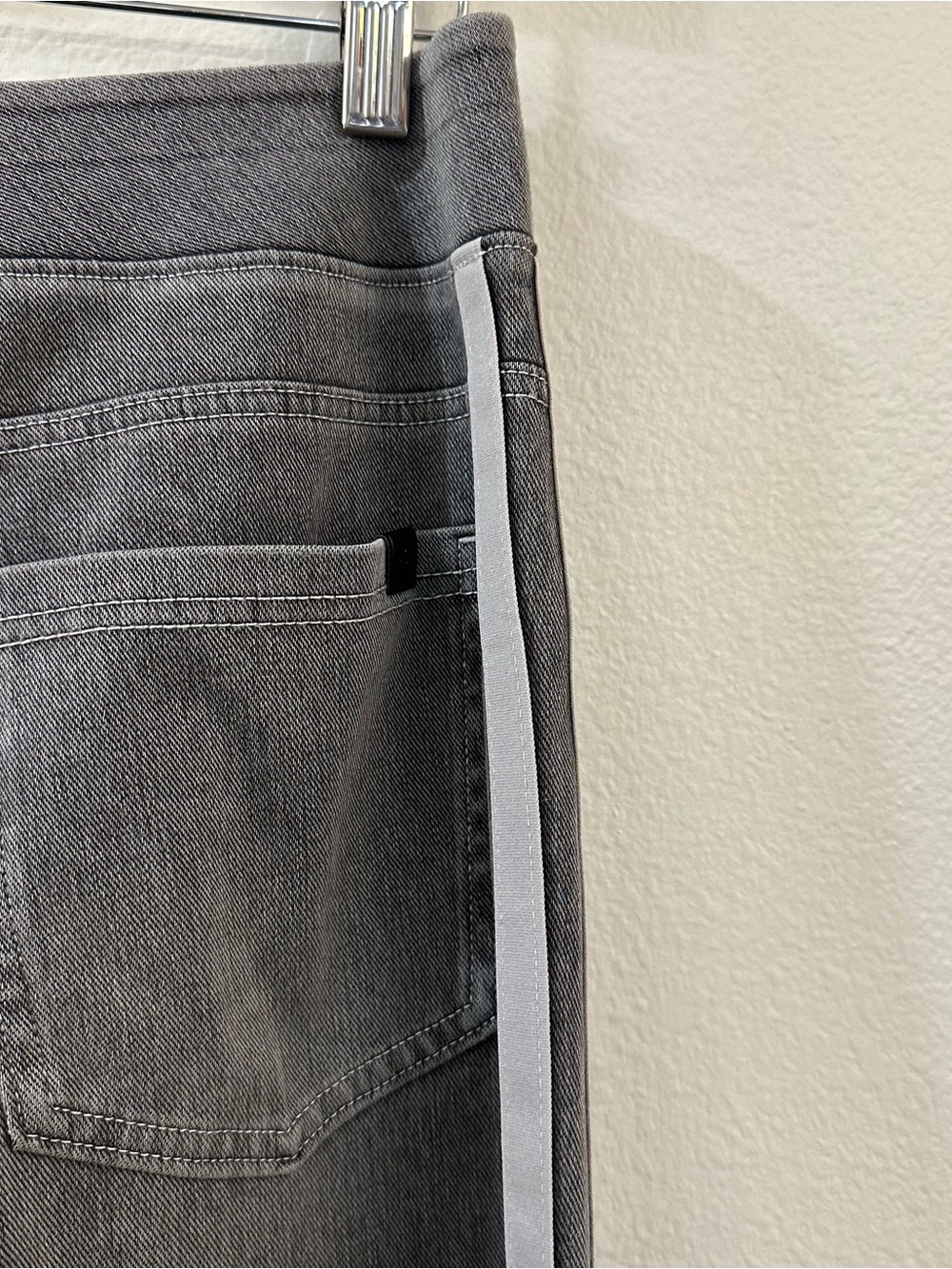 Halara Flex High Waisted Stripe Wide Leg Flowy Jeans Gray Size Medium - Picture 10 of 12